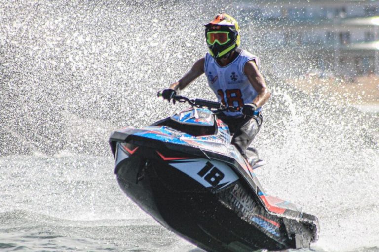 Lee más sobre el artículo Alex Palau, nuestro campaeon ibicenco de moto de agua