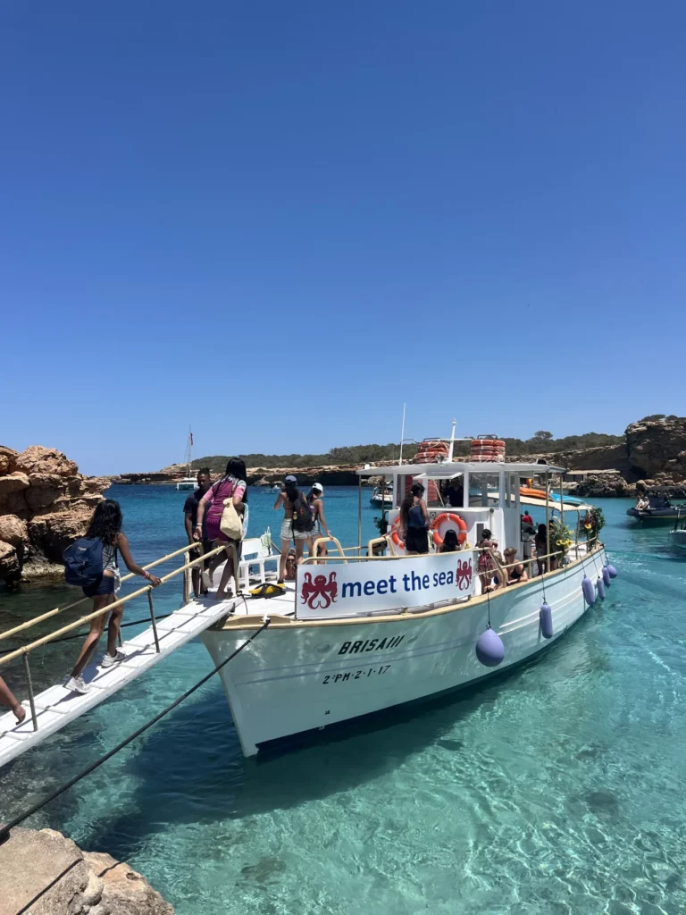 Why we choose a classic wooden boat in Ibiza an families love it! 4 PHOTO 5 a6cd76c8